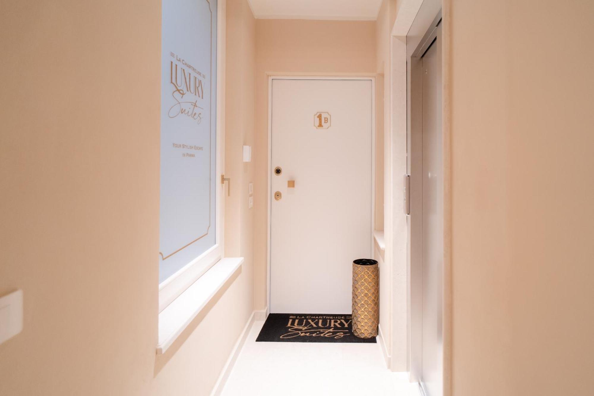 La Chartreuse Luxury Suites Parma Esterno foto