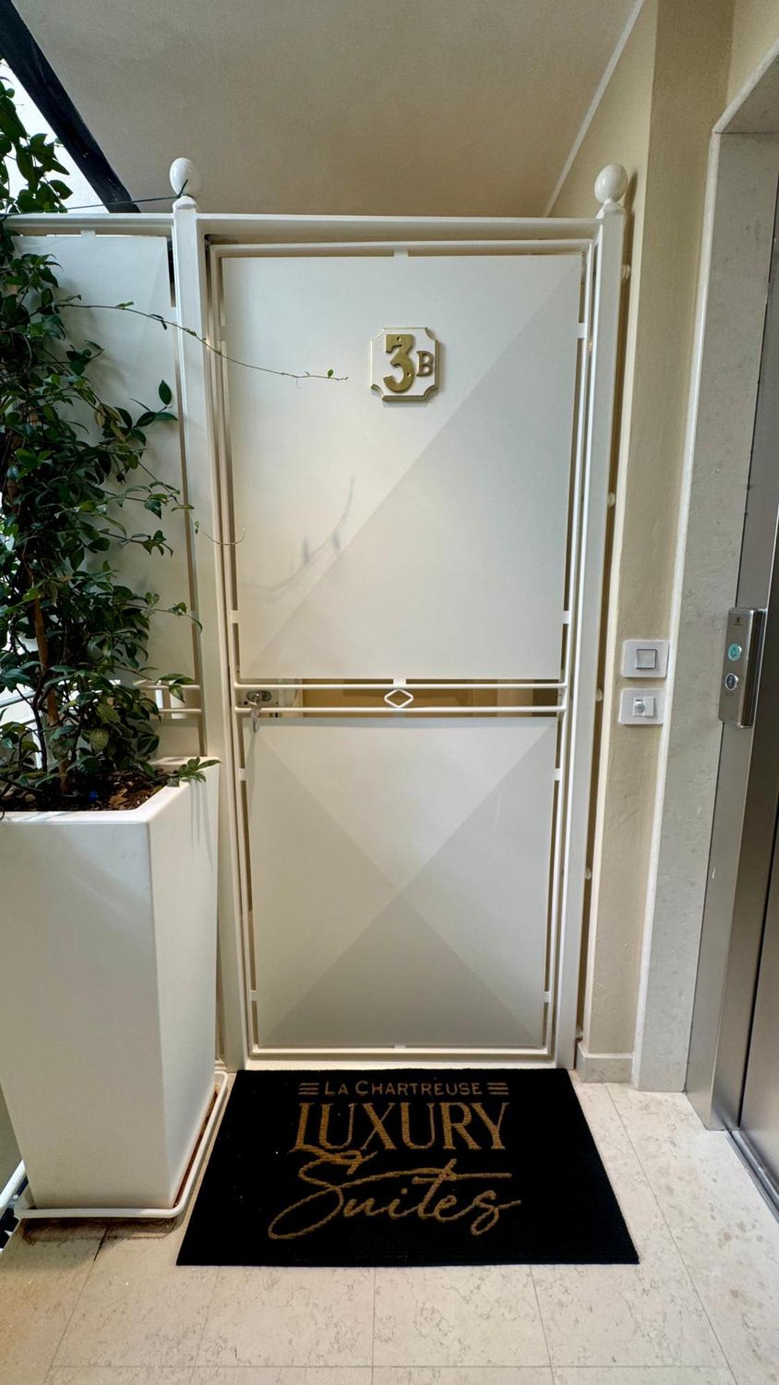 La Chartreuse Luxury Suites Parma Esterno foto