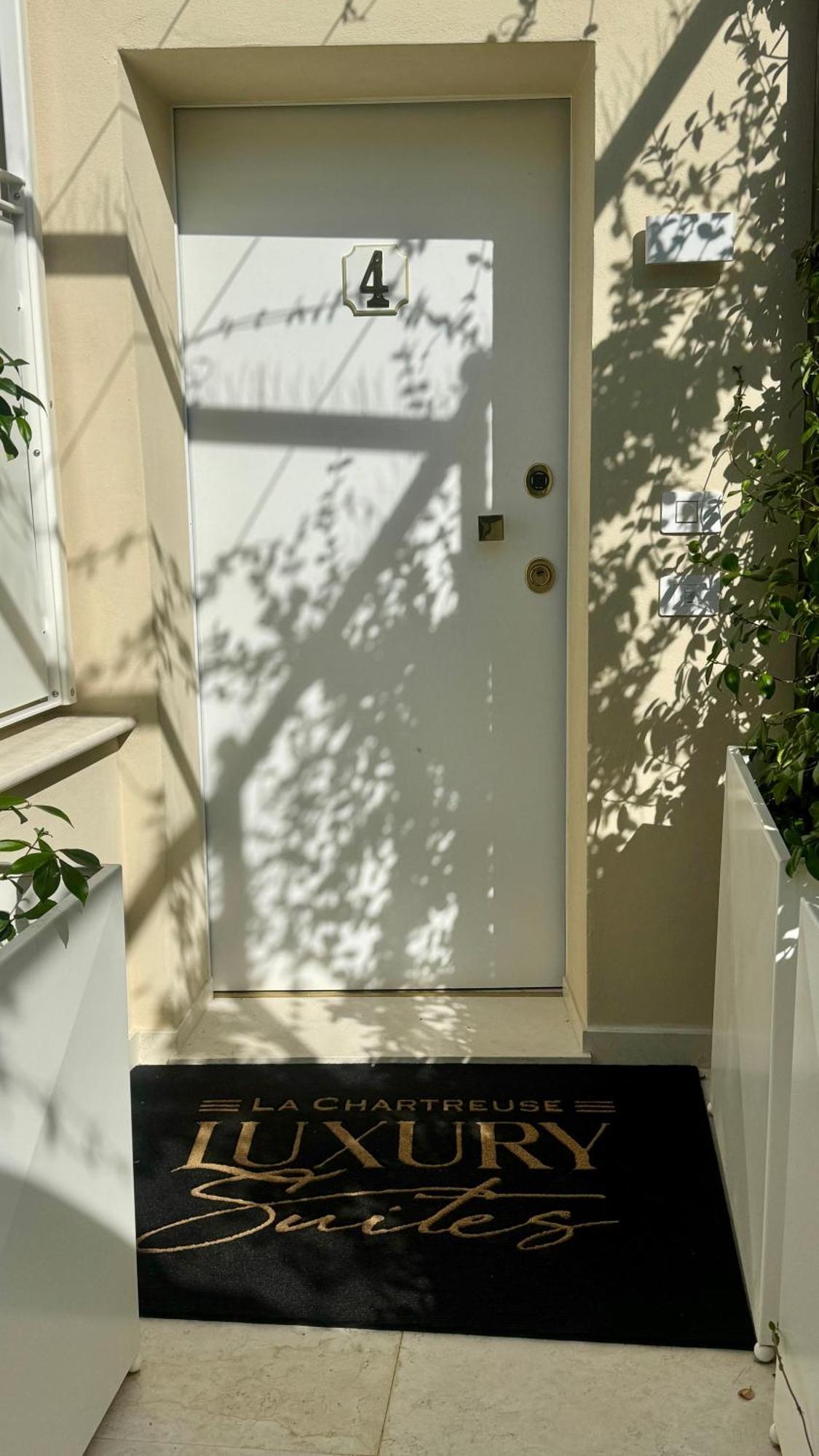 La Chartreuse Luxury Suites Parma Esterno foto